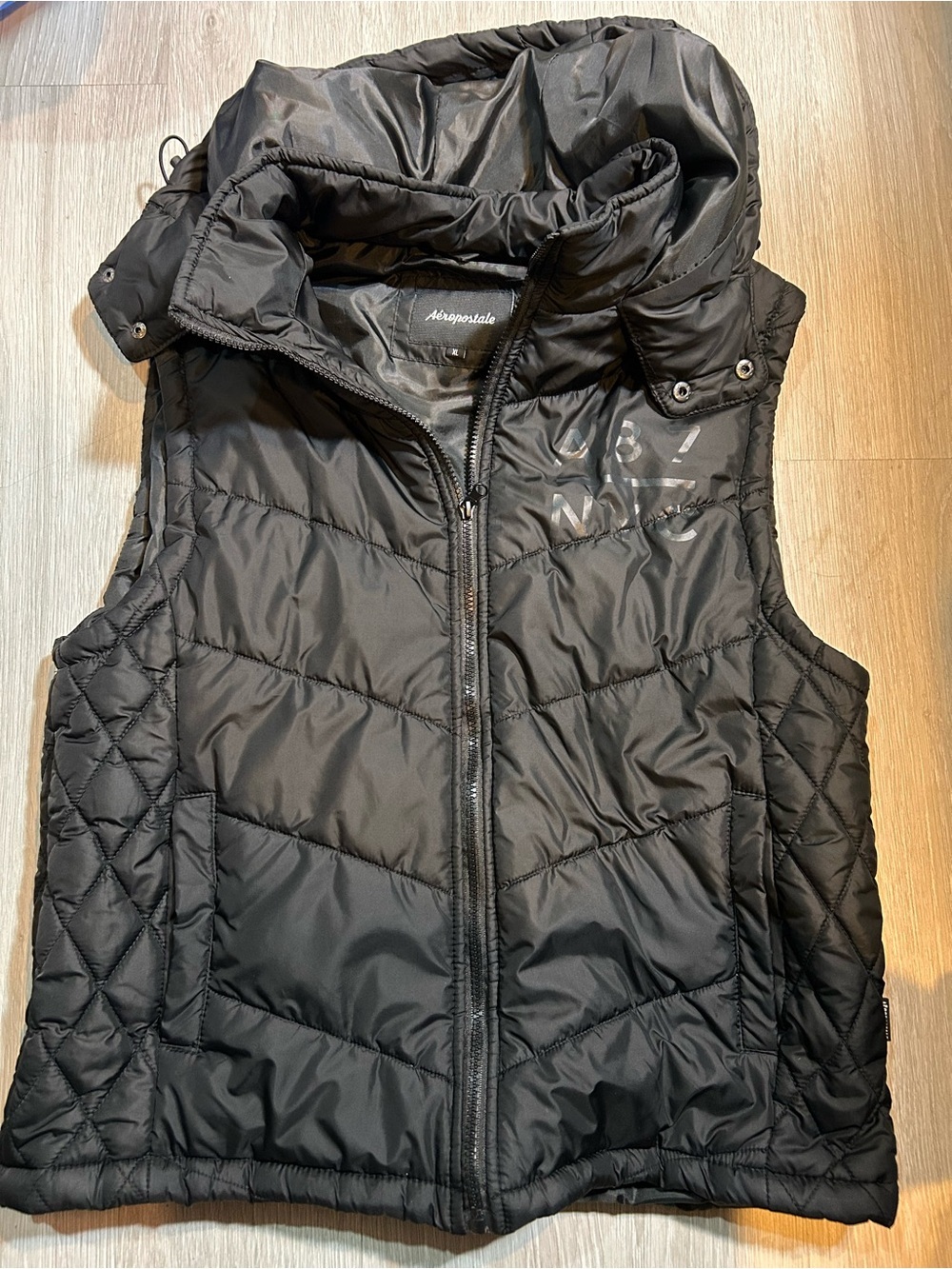 Aeropostale Black Quilted Hooded Puffer Vest - Picture 2 of 5